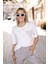 Taş Cepli Basic Beyaz T-Shirt – Sadelikte Işıltı Saklı 3