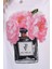 Parfüm Şişesi ve Çiçek Desenli Oversize T-Shirt – Feminen Şıklığın Imzası 2