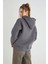 Lisanslı Baskılı Kapüşonlu Kalın Fit Sweatshirt 4