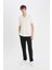 Yeni Sezon Modern Fit Dokulu Penye Kısa Kollu Beyaz Gömlek 2