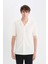 Yeni Sezon Modern Fit Dokulu Penye Kısa Kollu Beyaz Gömlek 4