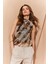 Yeni Sezon Slim Fit Dar Kesim Batik Bisiklet Yaka Tül Kolsuz Bluz 1