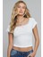 Kadın Beyaz Göğsü ve Kolları Dantelli Fiyonklu Kısa Kol Crop Top Bluz 3