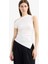 Yeni Sezon Slim Fit Dar Kesim Tek Omuzlu Ribana Atlet 3