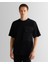 Erkek Siyah Relaxed Fit Bisiklet Yaka Logolu T-Shirt 2325137T.5 1