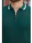 Erkek Yaka ve Kolları Çizgi Detaylı Fermuarlı Kısa Kollu T-Shirt 3