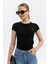 Göğüste Metal Fiyonk Detaylı Cloudtouch Premium Bisiklet Yaka Kısakol T-Shirt 2