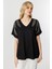 Omuz Taşlı Kısa Kollu Bluz-Siyah 3