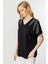 Omuz Taşlı Kısa Kollu Bluz-Siyah 4