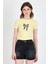 Sarı Leopar Fiyonk Baskılı Taş Detaylı Slim Fit Crop Tişört 0549-1 1