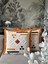 Turuncu Işlemeli Saçaklı Kırlent Kılıfı 43X43CM, Şık ve Rahat Dekorasyon Parçası 1