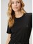 Siyah Logo Detaylı Basic T-Shirt 2