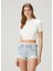 Beyaz Crop T-Shirt 3