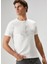 Kırık Beyaz Kabartmalı Logo Baskılı T-Shirt 2
