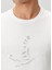 Kırık Beyaz Kabartmalı Logo Baskılı T-Shirt 7