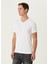 Beyaz V Yaka T-Shirt 4