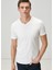 Beyaz V Yaka T-Shirt 2
