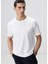Beyaz Basic T-Shirt 2