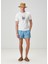 Beyaz Baskı Detaylı T-Shirt 2