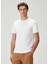Beyaz Çizgi Detaylı T-Shirt 1