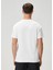 Beyaz Logo Detaylı T-Shirt 4