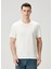 Beyaz Logo Detaylı T-Shirt 1
