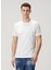 Beyaz Logo Detaylı T-Shirt 1