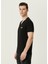 Siyah Logo Detaylı T-Shirt 3