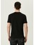 Siyah Logo Detaylı T-Shirt 4