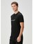 Siyah Beyaz Logo Detaylı T-Shirt 3