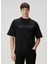 The Typo Siyah T-Shirt 1