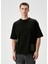 Siyah Logo Detaylı T-Shirt 1