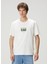 Beyaz Figür Baskılı Logo Detaylı T-Shirt 3