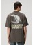 Kahverengi Figür Baskılı Logo Detaylı T-Shirt 4