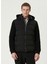 Siyah Kapüşonlu Hybrid Puffer Mont 1