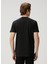 Siyah Patch Detaylı T-Shirt 4