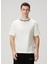 Beyaz Yakası Logolu T-Shirt 1