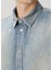 Relaxed Fit Açık Mavi Yıpratmalı Denim Gömlek 5