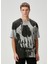 Siyah Gri Figür Baskılı T-Shirt 1