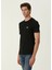 Siyah Logo Detaylı T-Shirt 3