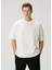 Krem Logo Detaylı T-Shirt 1