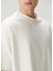 Krem Logo Detaylı T-Shirt 5