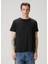 Siyah Logo Detaylı T-Shirt 1