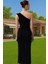 Şık Parıltılı Simli Bodycon Elbise Asimetrik Yaka Tasarım Modern Stil Şık Görünüm Modern Stil 3