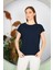 Kadın Yırtmaç ve Cep Detaylı T-Shirt 3