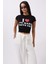 Nakış Detay Baskılı Crop Siyah T-Shirt 1