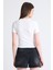 Beyaz Ayıcık Işlemeli Slim Fit Crop Tişört 2217 5