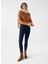 Koyu Mavi Kadın Orta Bel Skinny Fit Denim Pantolon 21001382 1