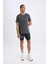 DeFactoFit Slim Fit Dar Kesim Sporcu Dokuma Şort Z2147AZ25SP 2