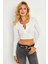Kadın Beyaz Çıtçıtlı Crop Bluz CG379 1